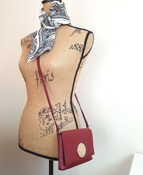 SOLD-Kate Spade Small Saffiano Leather Crossbody Bag - Picture 5 of 12